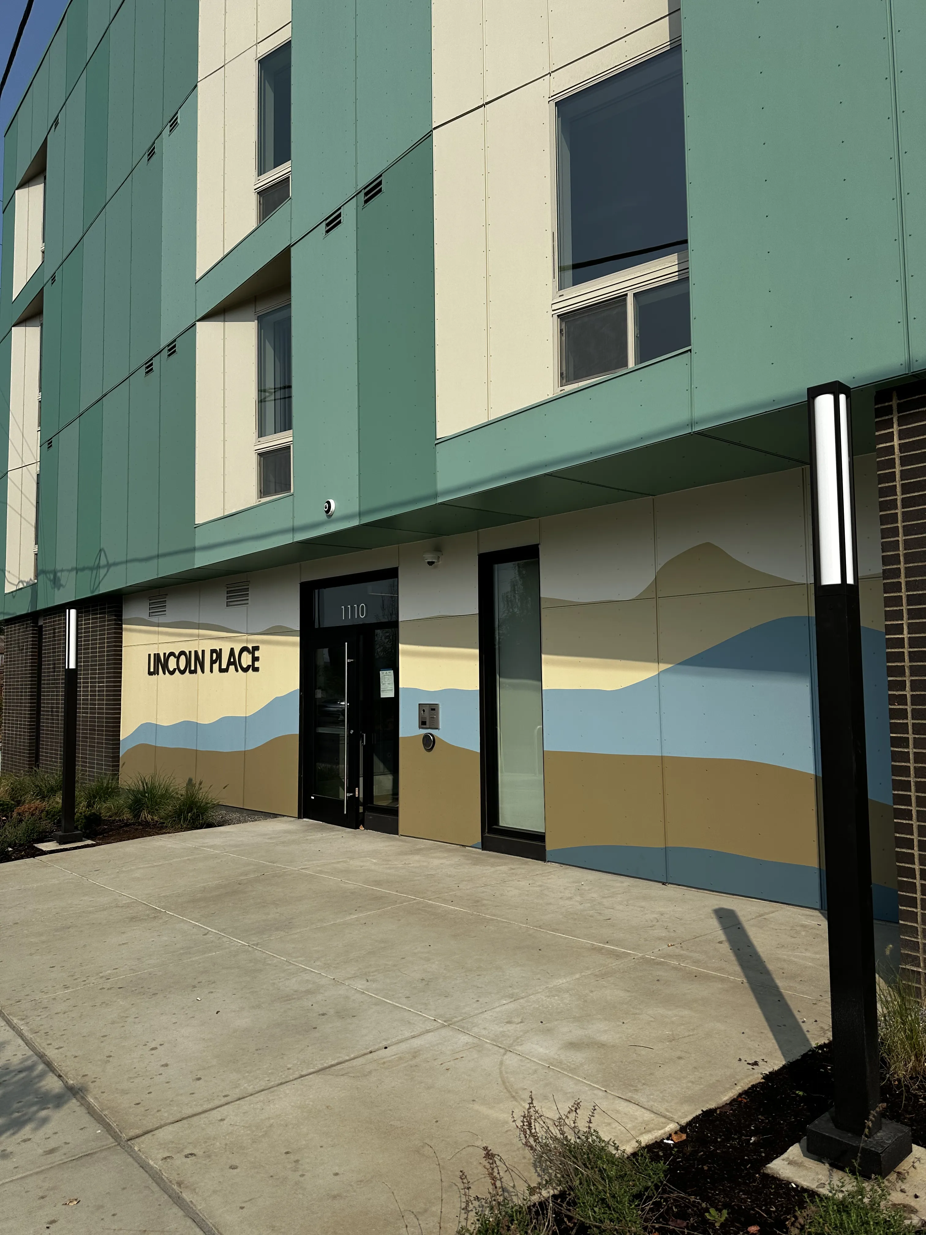 Lincoln Place apartment painting